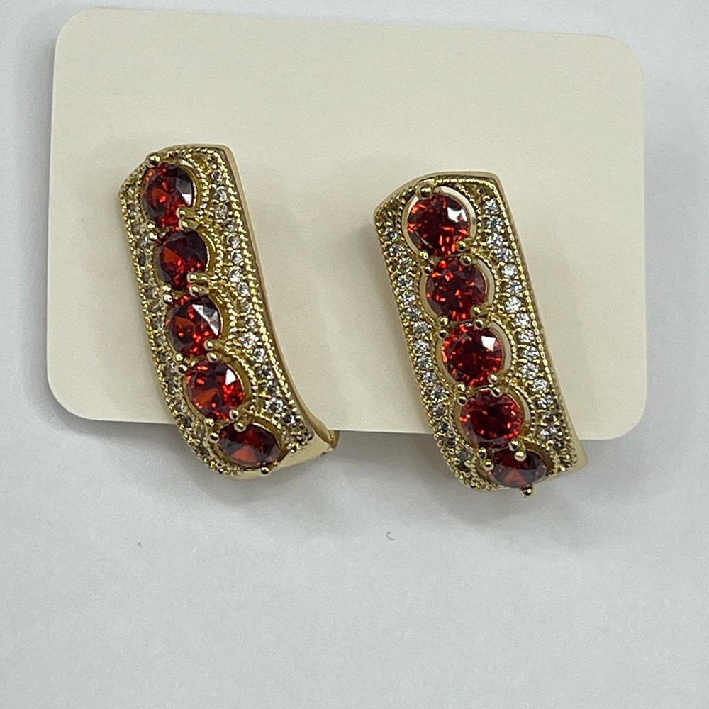 Elegant Gold and Red Gemstone Earrings